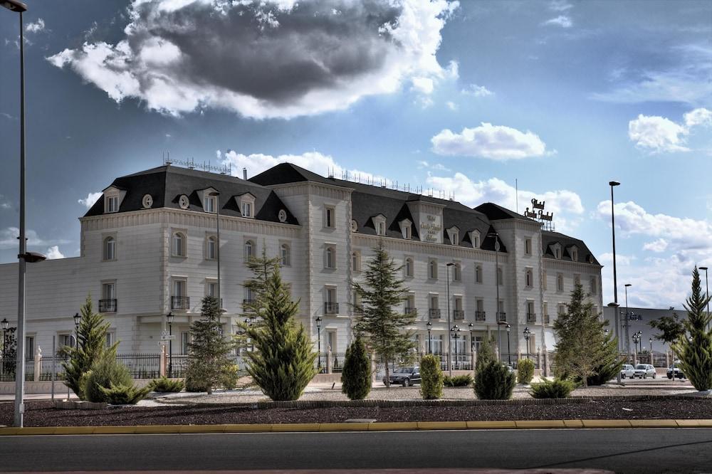 Hotel Santa Isabel Albacete Bagian luar foto