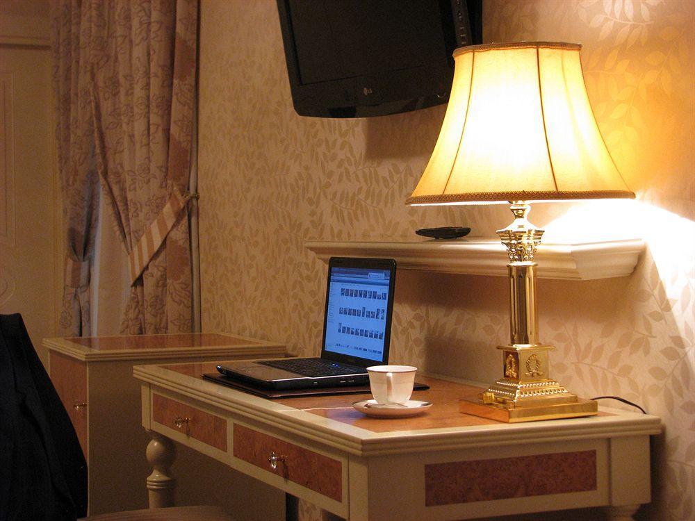 Hotel Santa Isabel Albacete Bagian luar foto