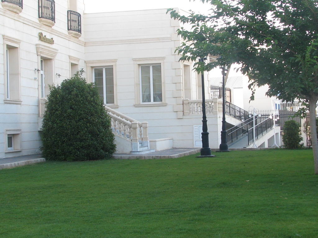 Hotel Santa Isabel Albacete Bagian luar foto